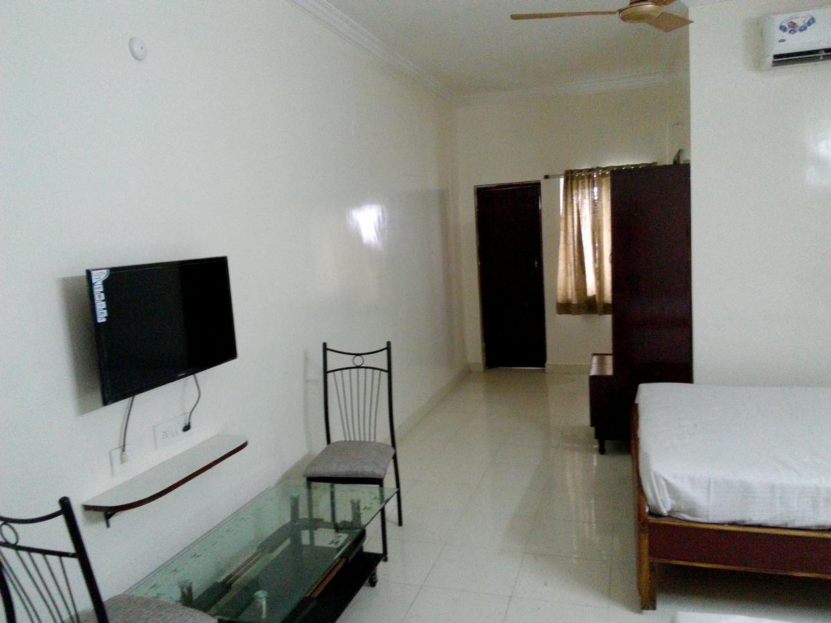 Sahasra Residency Hotel Hyderabad Exterior photo